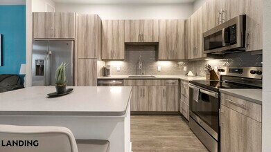 1900 Airport Commerce Dr, Unit 1118 in Austin, TX - Building Photo - Building Photo