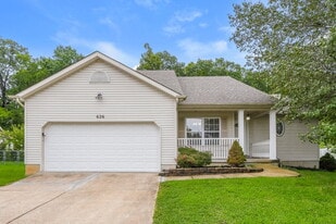 626 N Friedberg Dr in Herculaneum, MO - Building Photo