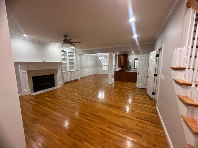 3317 Beaumont Centre Cir in Lexington, KY - Foto de edificio - Building Photo