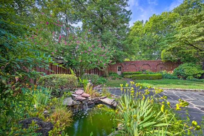 3301 W Franklin St, Unit Garden Studio