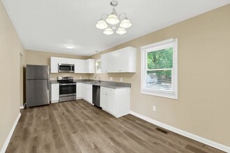 2103 Concord Lake Rd in Kannapolis, NC - Building Photo - Building Photo