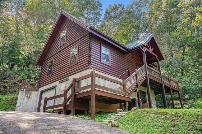 657 Beaver Lake Dr in Ellijay, GA - Building Photo - Building Photo