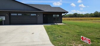 1113 John St in Sparta, WI - Building Photo