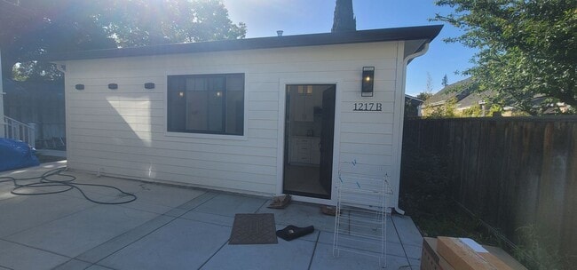 property at 1217 Hester Ave