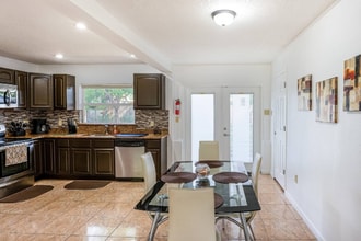 2721 Raeford Rd in Orlando, FL - Building Photo - Building Photo