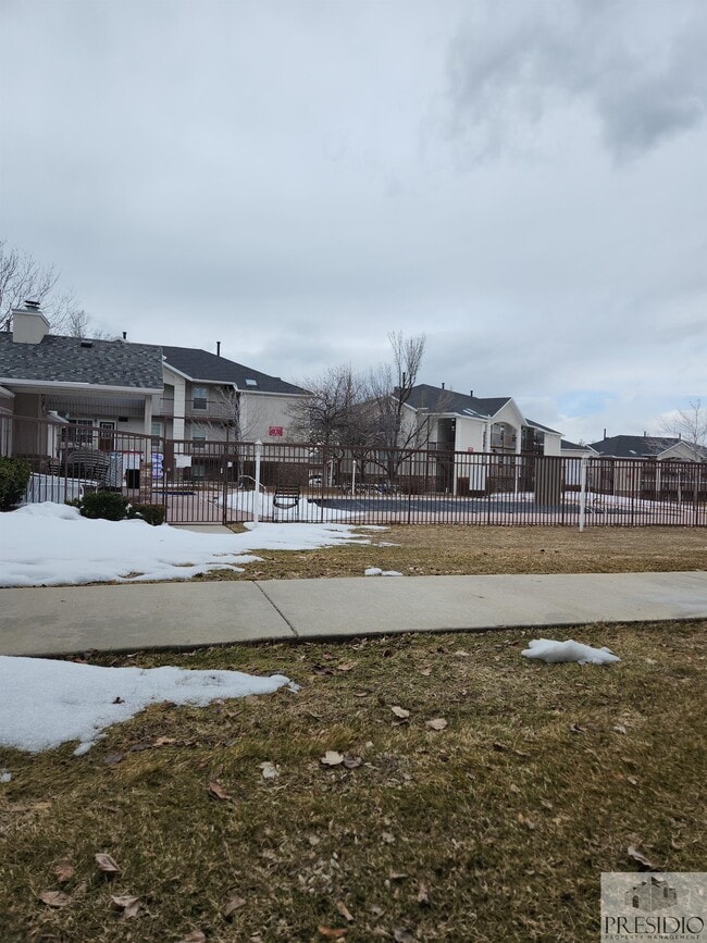 1514 S 175 E St photo'