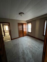 3223 S Springfield Ave in Milwaukee, WI - Building Photo - Building Photo