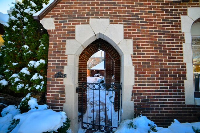 4421 N Cramer St in Shorewood, WI - Building Photo - Building Photo