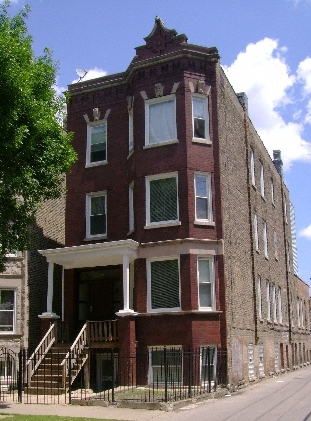 1621 N Richmond St in Chicago, IL - Foto de edificio