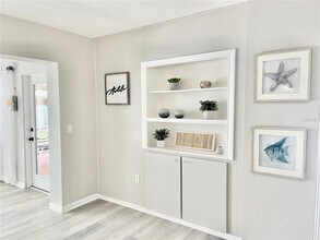 6312 S Lockwood Ridge Rd in Sarasota, FL - Building Photo - Building Photo