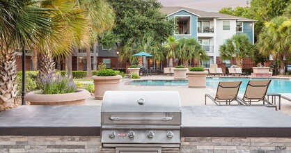 8181 Med Center Apartments in Houston, TX - Building Photo - Building Photo