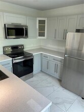 836 SW 2nd St in Miami, FL - Building Photo - Building Photo