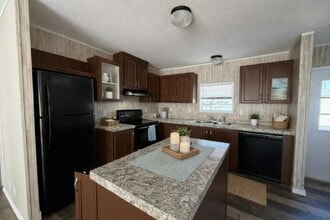 1752 Hogue Ave in Apopka, FL - Building Photo - Building Photo