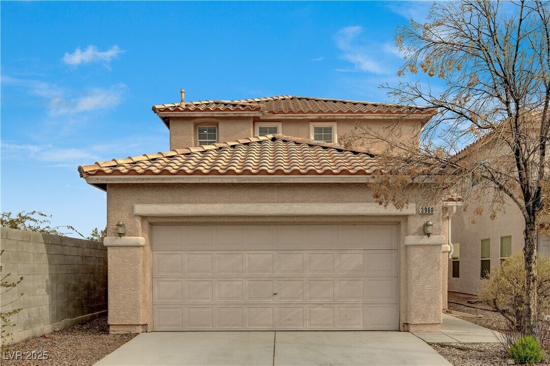 3968 N Moon Tango St in Las Vegas, NV - Building Photo