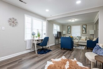 2012 Double Oaks Rd in Charlotte, NC - Building Photo - Building Photo