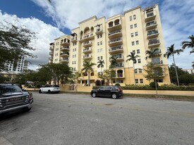 101 Sidonia Ave in Coral Gables, FL - Building Photo