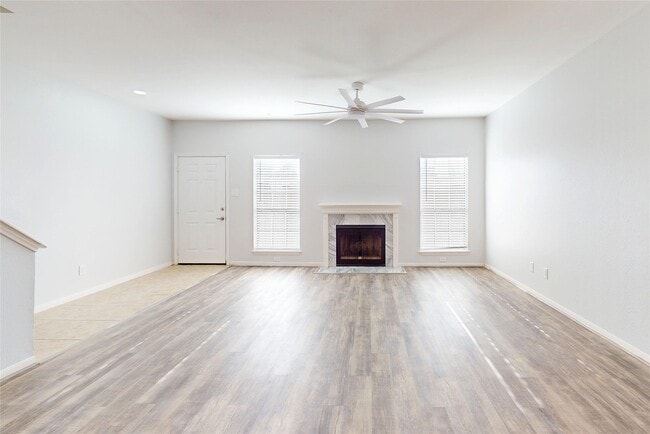 3026 Holly Hall St in Houston, TX - Building Photo - Building Photo