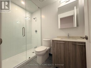 65 Broadway Ave in Toronto, ON - Building Photo - Building Photo