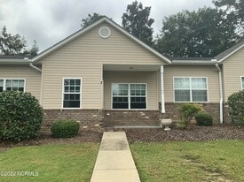 101 E Rhode Island Ave, Unit Apt F in Southern Pines, NC - Building Photo