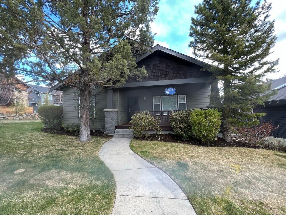 2448 NW Awbrey Rd in Bend, OR - Building Photo