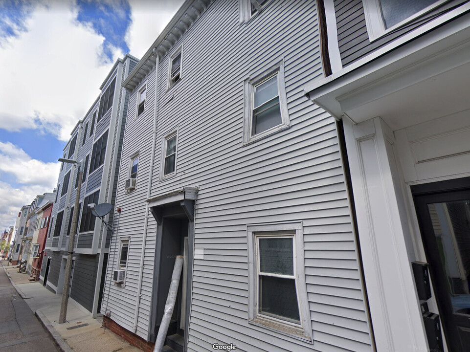 266 Gold St in Boston, MA - Foto de edificio