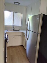 6136 Fulton Ave-Unit -11 in Los Angeles, CA - Building Photo - Building Photo