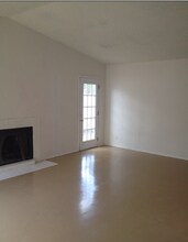 9615 Vale in San Antonio, TX - Building Photo - Building Photo
