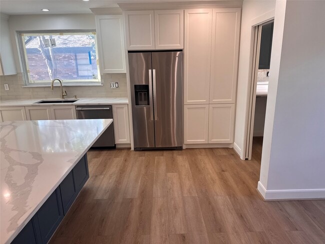 property at 4726 Ivanhoe St