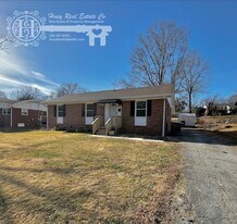 2312 New Orleans St in Greensboro, NC - Building Photo