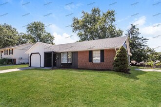 413 Huntley Ct in Lebanon, OH - Building Photo - Building Photo