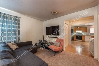 4906 Crest Dr in Kansas City, KS - Building Photo - Building Photo