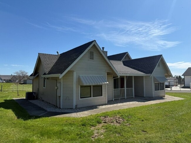 7420 Clement Rd in Vacaville, CA - Building Photo - Building Photo