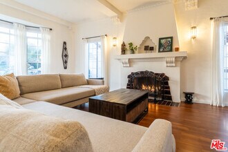 4198 Angeles Vista Blvd in Los Angeles, CA - Building Photo - Building Photo