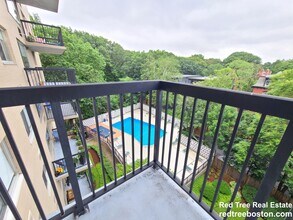 101 Monmouth St in Brookline, MA - Building Photo - Building Photo