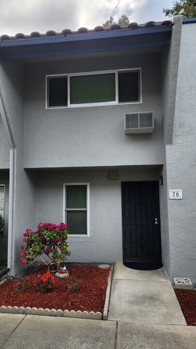 1001 Murrieta Blvd in Livermore, CA - Building Photo