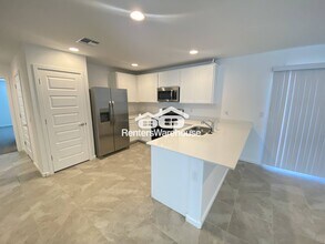 17500 N Toledo Ave in Maricopa, AZ - Building Photo - Building Photo