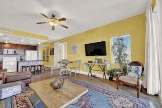 9800 S Thomas Dr in Panama City Beach, FL - Building Photo - Building Photo
