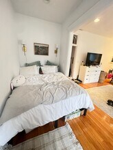 84 Peterborough St, Unit 5 in Boston, MA - Foto de edificio - Building Photo