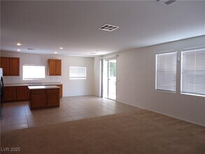 3405 Barada Heights Ave in North Las Vegas, NV - Building Photo - Building Photo