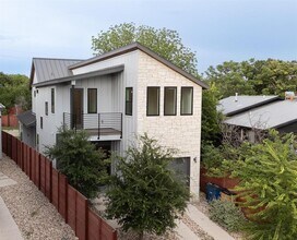 921 Walter St in Austin, TX - Building Photo - Building Photo