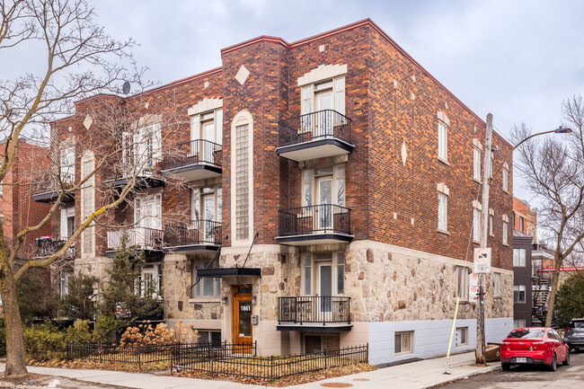 1861 Saint-Joseph Boul E in Montréal, QC - Building Photo - Primary Photo