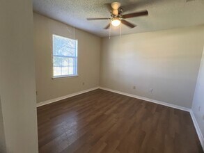 10612 Ford Dr in Grand Bay, AL - Foto de edificio - Building Photo