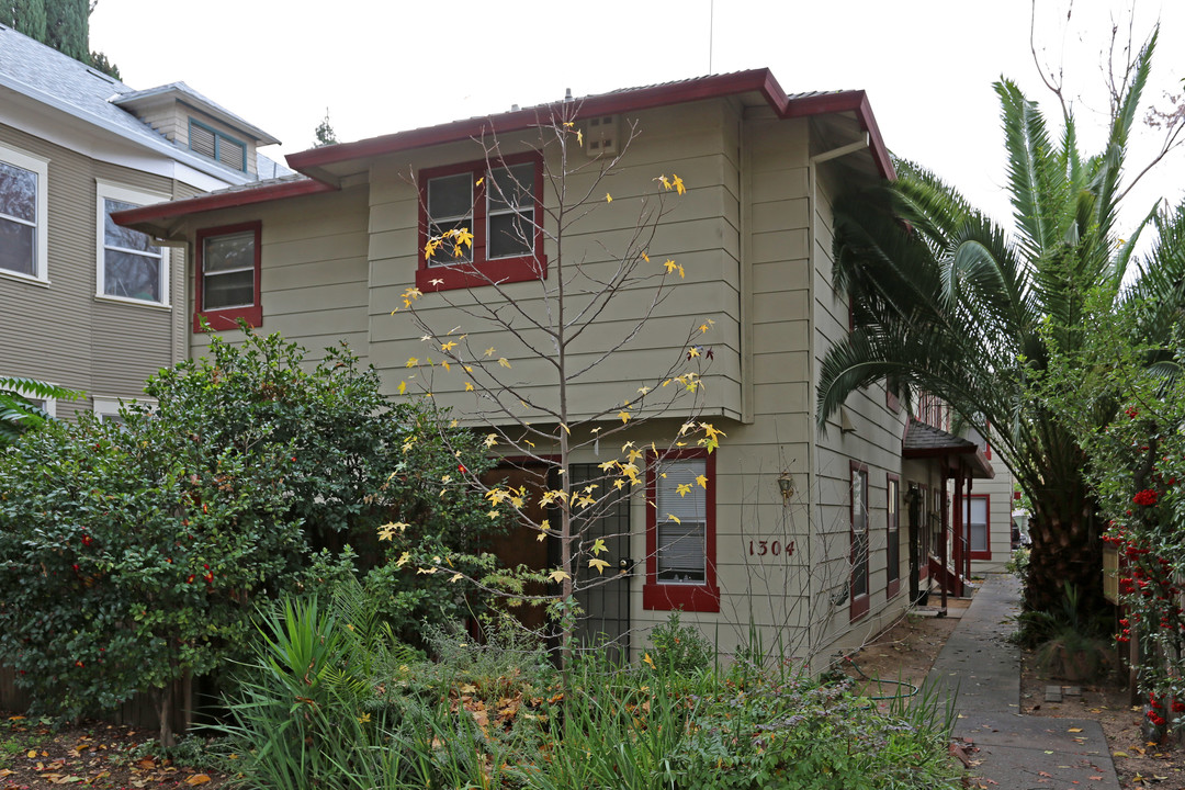 1304 Q St in Sacramento, CA - Foto de edificio