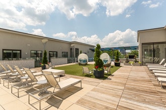 Infinity at the Park in Nashville, TN - Building Photo - Building Photo