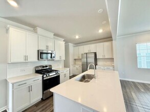 388 Garden Vine Trl in Raleigh, NC - Building Photo - Building Photo