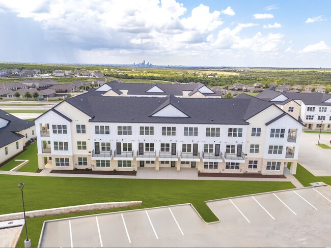 Valle Vista in Del Valle, TX - Building Photo - Building Photo