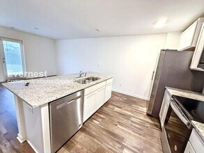 241 Koslin Lp in Calera, AL - Building Photo - Building Photo