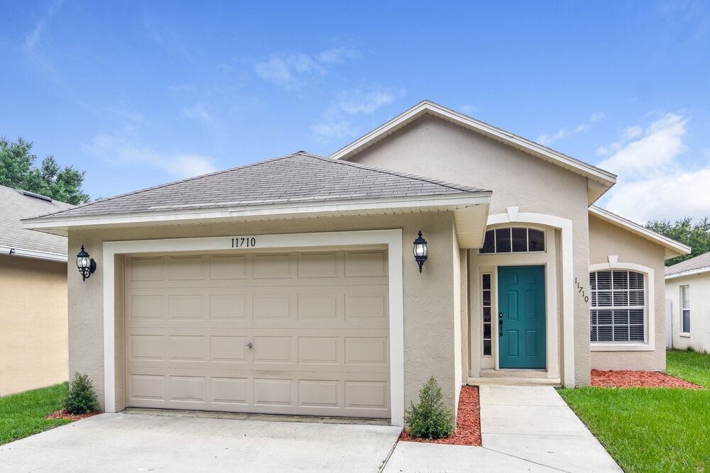 11710 Mango Cross Ct in Seffner, FL - Building Photo