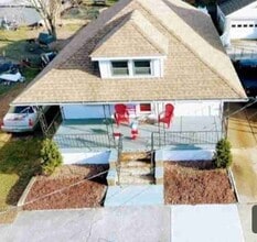 79 Delaware Ave in Penns Grove, NJ - Foto de edificio - Building Photo