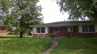 750 Terrace View Dr in Lexington, KY - Building Photo
